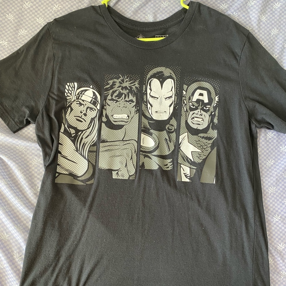 Disney Marvel Avengers Gray T-shirt